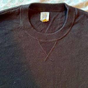 Gap black crew neck sweater